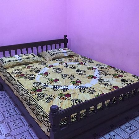 Auro Guest House Пудучеррі Екстер'єр фото